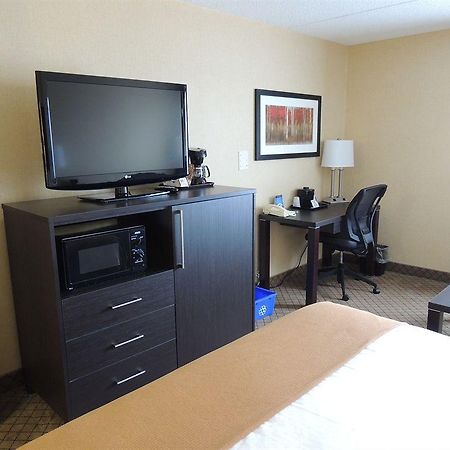 Holiday Inn Express Hamilton-Stoney Creek Exterior photo