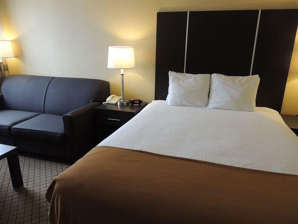 Holiday Inn Express Hamilton-Stoney Creek Exterior photo